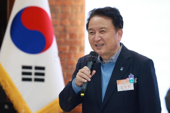 20251226 - 충북영상자서전 우수콘텐츠 상영회(대회의실) 의 사진