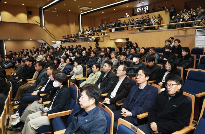 20260303 - 3월 직원조회(도청 문화홀 도지사) 의 사진