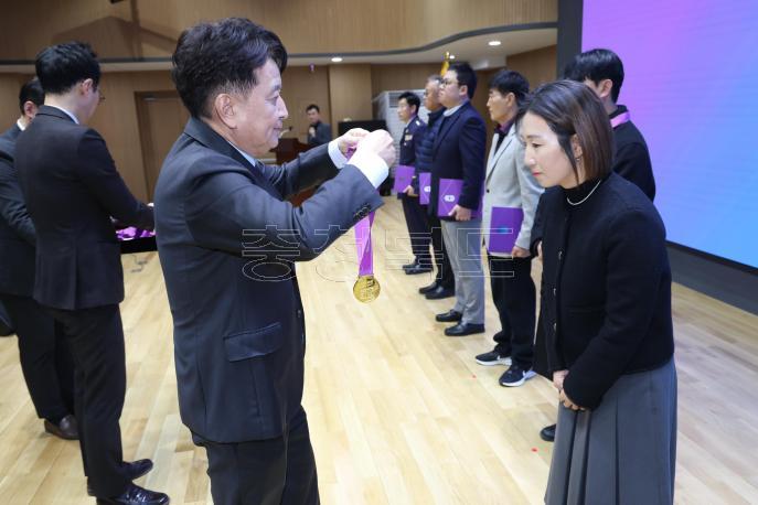 20260303 - 3월 직원조회(도청 문화홀 도지사) 의 사진