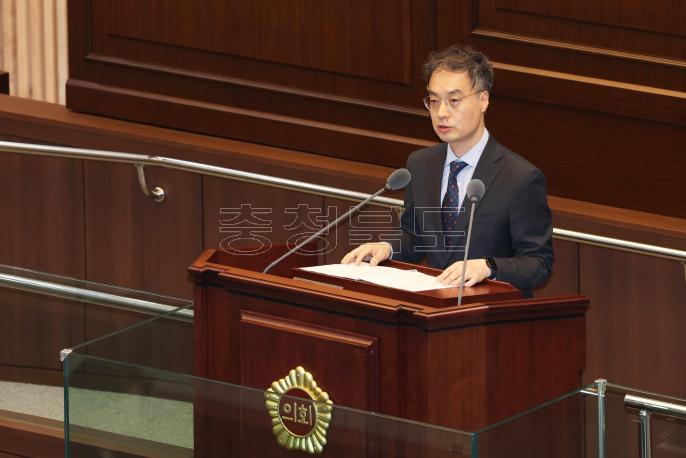 20260311 - 충청북도 추가경정예산안 제출에 따른 제안설명(본회의장 경부) 의 사진