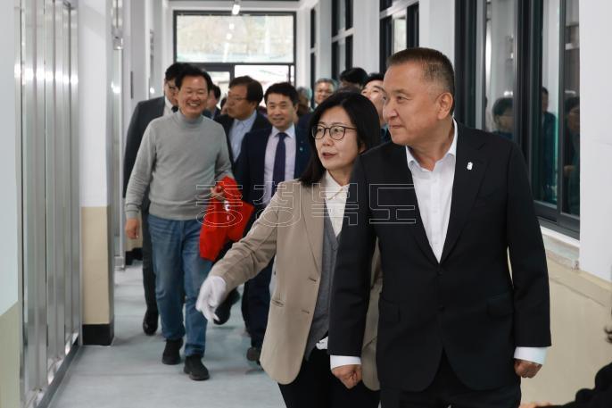 20260401 - 충북정원교육센터 개소식(미원, 도지사) 의 사진