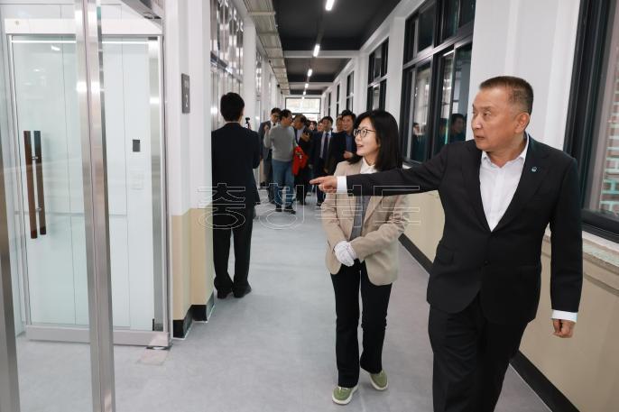 20260401 - 충북정원교육센터 개소식(미원, 도지사) 의 사진
