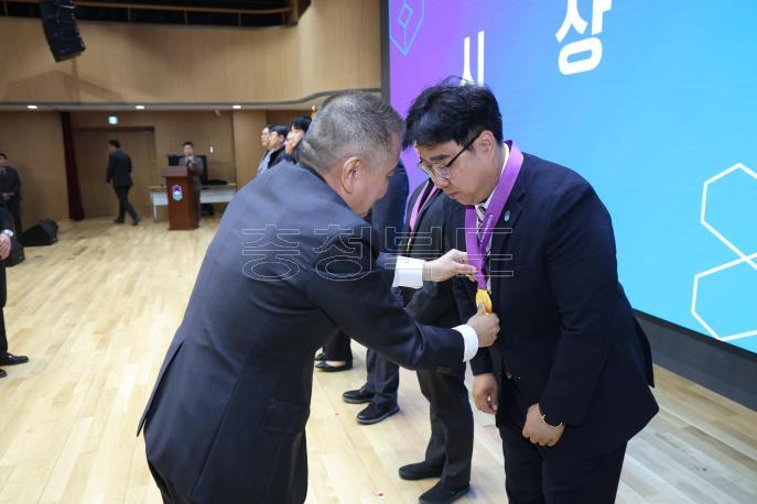 20260401 - 4월 직원조회(문화홀 도지사) 의 사진