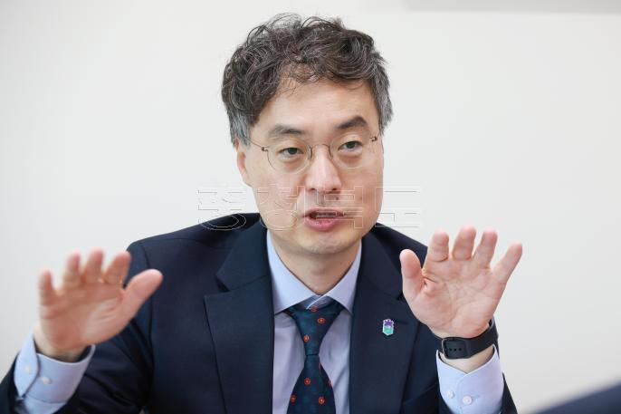 20260408 - 중동사태 대응 관련 수급물량 긴급 점검회의(부지사실, 경제) 의 사진