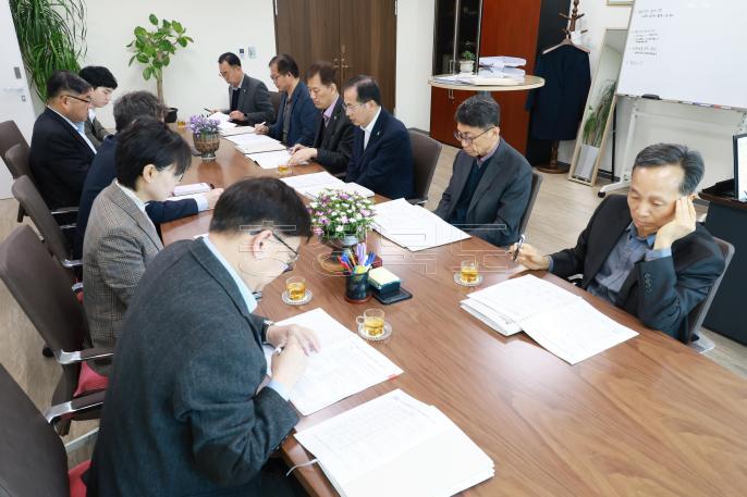 20260408 - 중동사태 대응 관련 수급물량 긴급 점검회의(부지사실, 경제) 의 사진