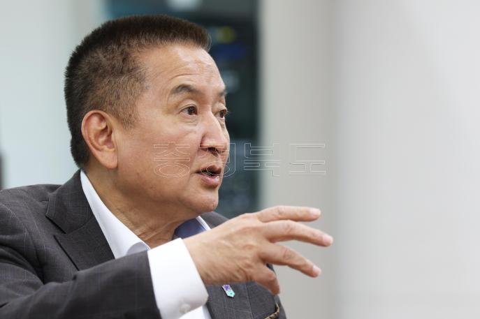 20260410 - 언론사 인터뷰(여는마당1 도지사) 의 사진