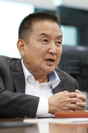 20260410 - 언론사 인터뷰(여는마당1 도지사) 의 사진