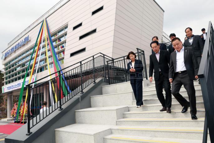 20260414 - 괴산군기업비즈니스센터 개관식(괴산 도지사) 의 사진