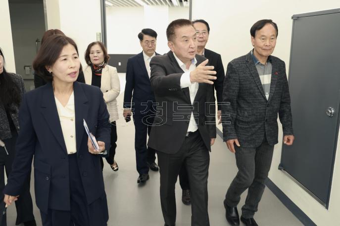 20260414 - 괴산군기업비즈니스센터 개관식(괴산 도지사) 의 사진