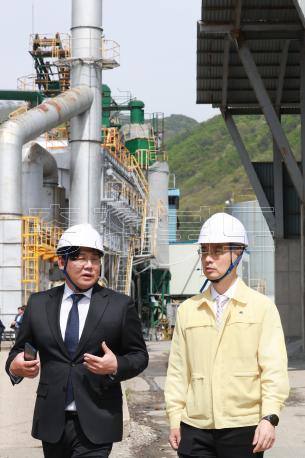 20260421 - 중동사태 악화에 따른 도내 자재수급 관련 현장간담회(괴산, 경제) 의 사진