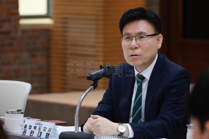 20260511 - 확대간부회의(대회의실, 권한대행) 의 사진
