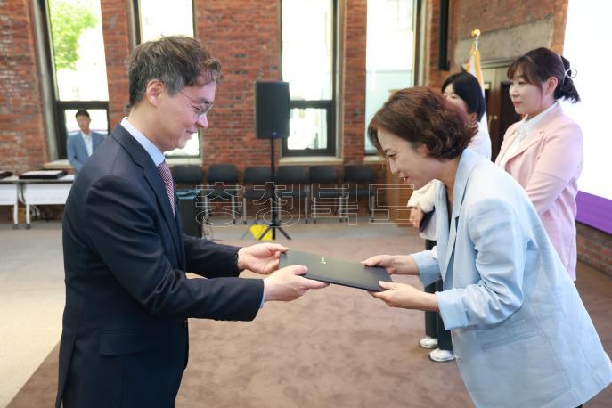 20260514 - 제25회 식품안전의 날 기념식(대회의실 경부) 의 사진