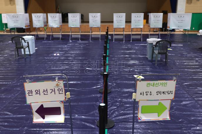 20260528 - 지방선거 사전투표소 점검(창신초, 권한대행) 의 사진