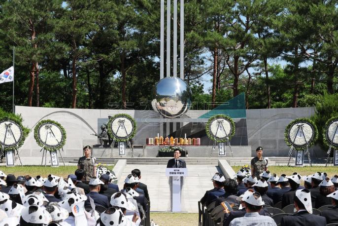 20260606 - 제71회 현충일 추념식(오창 충혼탑 행부) 의 사진