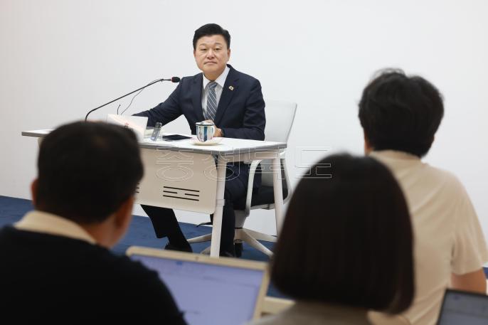 20260611 - 인수위 운영방향 관련 기자간담회(당선인, 브리핑룸) 의 사진