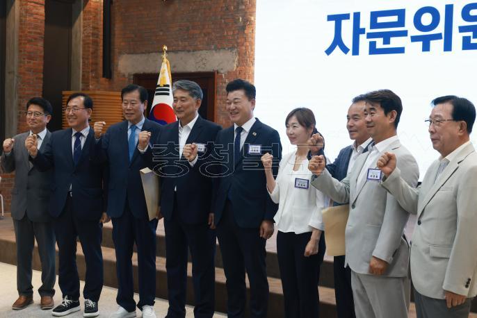 20260616 - 충북도지사직 인수위원회 자문위원 위촉식(대회의실, 당선인) 의 사진