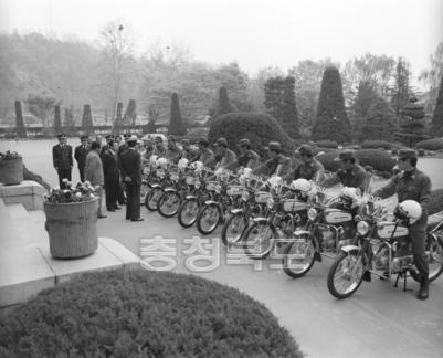 각 경찰서 오토바이 전달식 의 사진