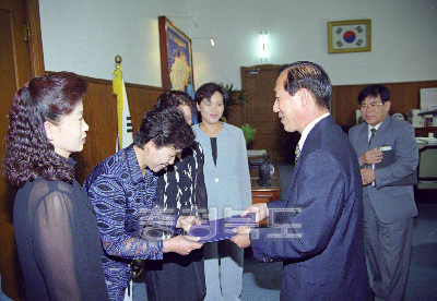 여성 농업인 충북연합회 컴퓨터 기증 의 사진