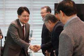 20260309 - 오창 기관단체장 간담회(오창커뮤니티센터, 도지사) 의 사진