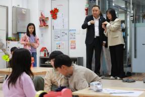 20260401 - 공공형 키즈카페 조성 및 아동돌봄 관계자 간담회(청주, 도지사) 의 사진