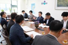 20260408 - 중동사태 대응 관련 수급물량 긴급 점검회의(부지사실, 경제) 의 사진