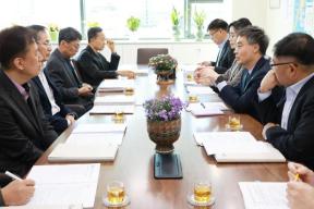 20260408 - 중동사태 대응 관련 수급물량 긴급 점검회의(부지사실, 경제) 의 사진