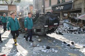 20260413 - 봉명동 가스 폭발 사고 현장 방문(청주시 도지사) 의 사진