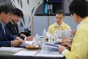 20260421 - 중동사태 악화에 따른 도내 자재수급 관련 현장간담회(괴산, 경제) 의 사진