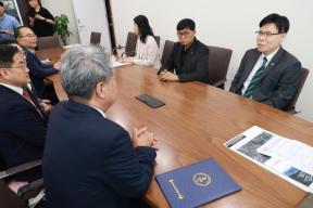 20260520 - 충북지체장애인스포츠연맹 가맹인준서 전달식(부지사실, 권한대행) 의 사진