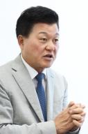 20260609 - 신용한 도지사 당선인 인터뷰(충북개발연구원) 의 사진